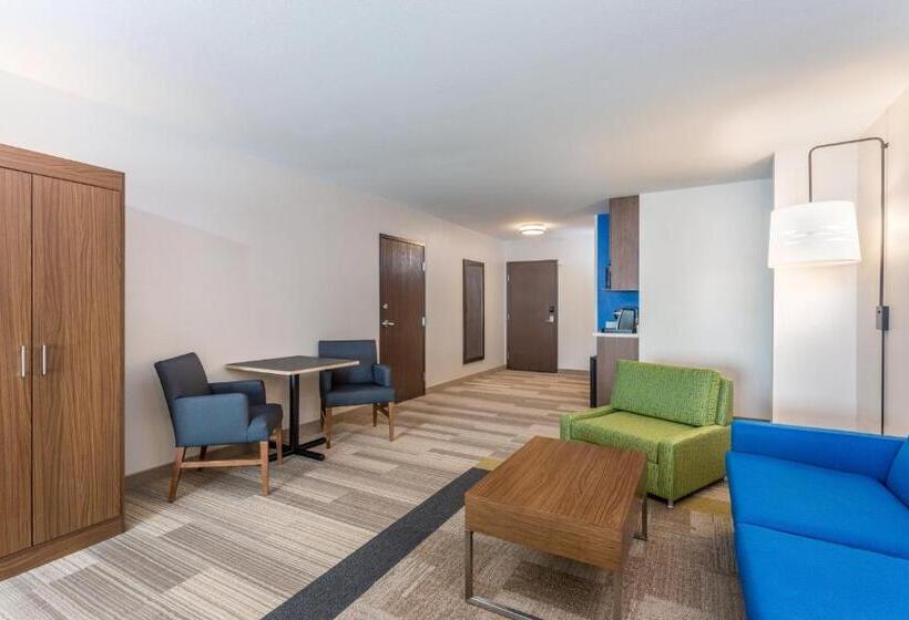 سوییت, Holiday Inn Express Hotel & Suites Eau Claire North, An Ihg