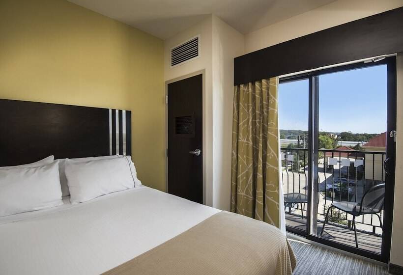 اتاق استاندارد با 2 تخت دوبل, Holiday Inn Express Conway, An Ihg