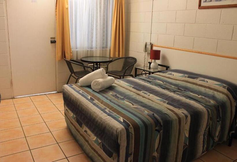 اتاق استاندارد, Oasis Inn Apartments