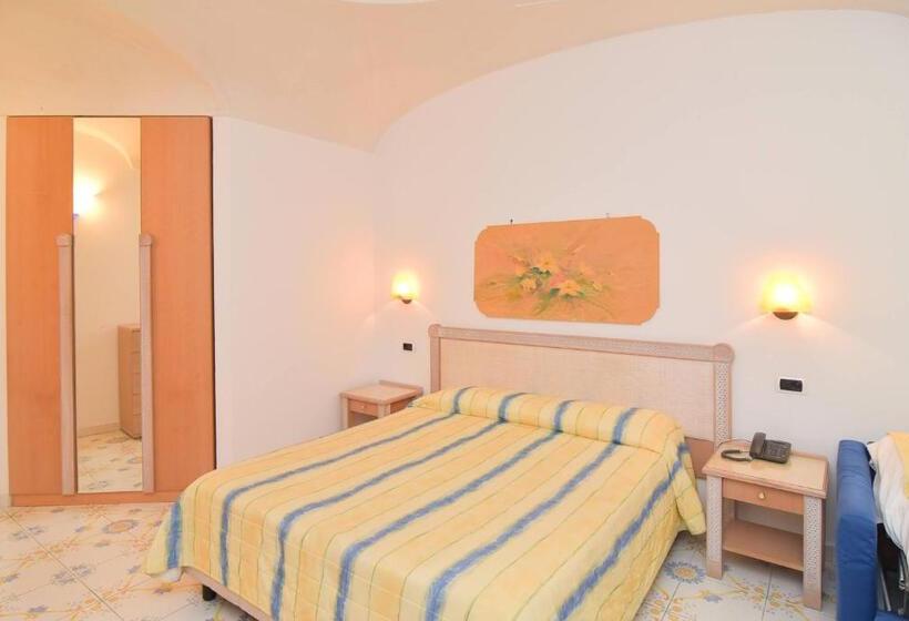 اتاق راحتی, Oriente Suites E Spa