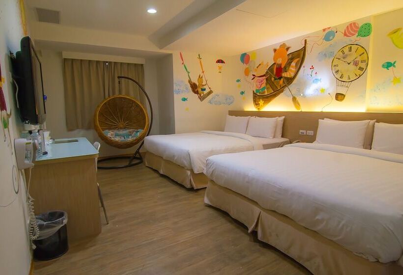 اتاق لوکس چهار تخته, Legend Hotel Kaohsiung Liuhe