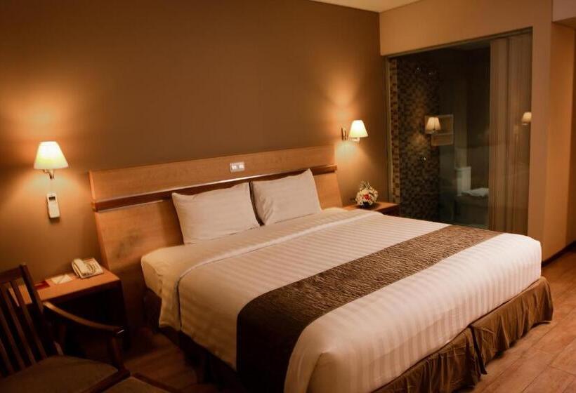 Президентский Люкс, Merapi Merbabu Hotel Yogyakarta Powered By Archipelago