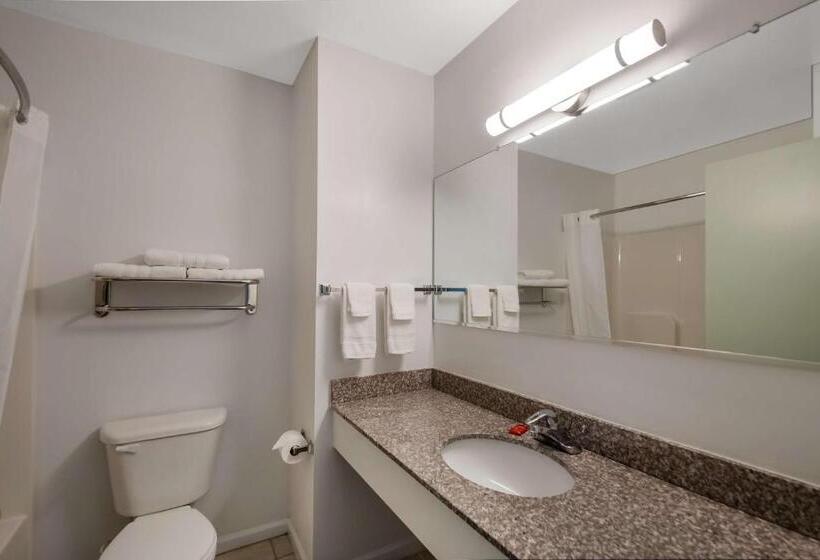 سوئیت با تخت بزرگ, Surestay Plus Hotel By Best Western Berkeley Springs