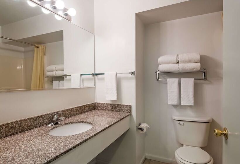سوییت, Surestay Plus Hotel By Best Western Berkeley Springs
