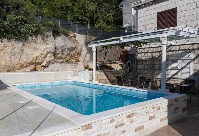 带1个卧室的带阳台的公寓, Kusalo Guesthouse