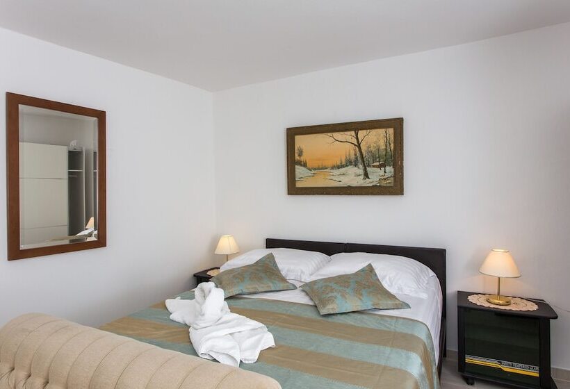 带1个卧室的带阳台的公寓, Kusalo Guesthouse
