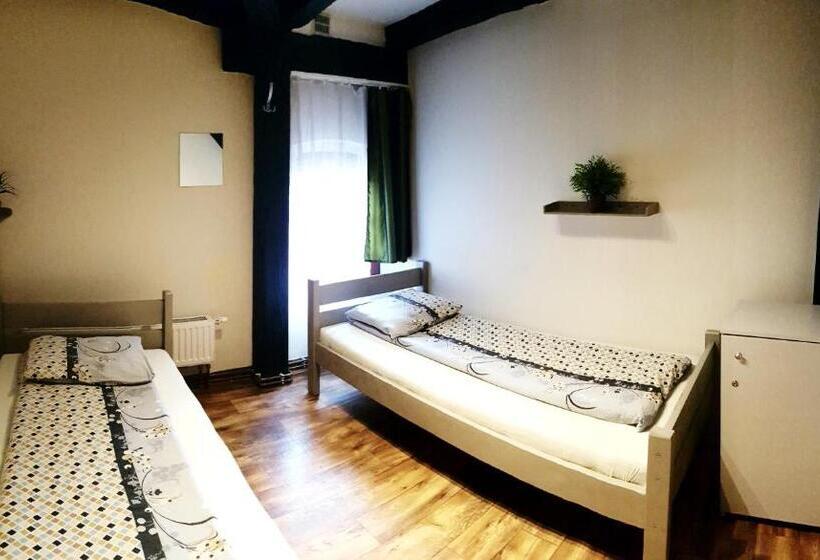 اتاق استاندارد, Hostel Orange