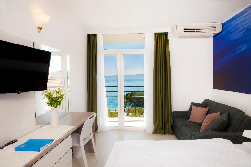 اتاق سوپریور با چشم‌انداز جانبی دریا, Bluesun Hotel Neptun   All Inclusive