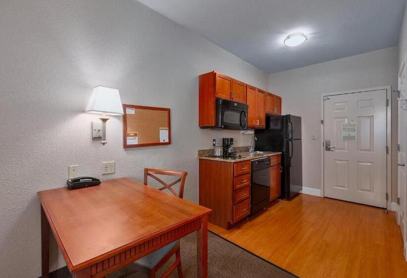 استودیو استاندارد با تخت کینگ, Candlewood Suites Decatur Medical Center, An Ihg