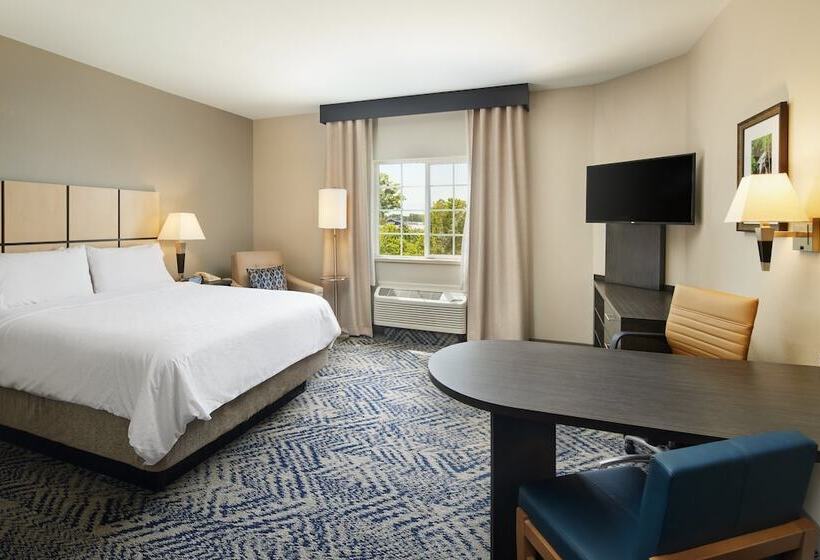 Suite, Candlewood Suites I 26 @ Northwoods Mall, An Ihg