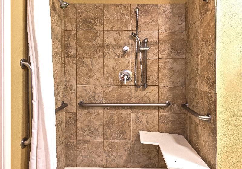 سوئیت برای معلولان, Candlewood Suites Pearland, An Ihg