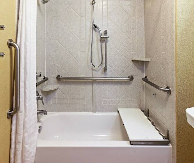 استودیوی استاندارد, Candlewood Suites Pearland, An Ihg