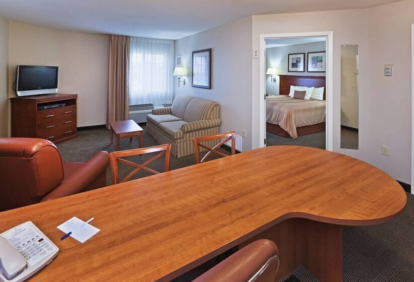 استودیوی استاندارد, Candlewood Suites Wichita Falls At Maurine Street