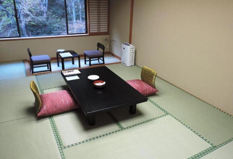 Standard Triple Room, Harataki