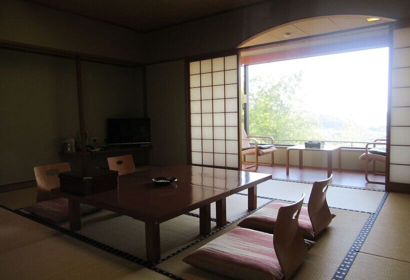 اتاق کلاسیک, Kikuchi Kanko