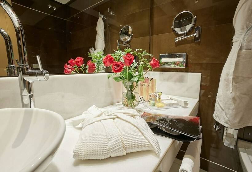 Deluxe Suite, Nexus Valladolid Suites &