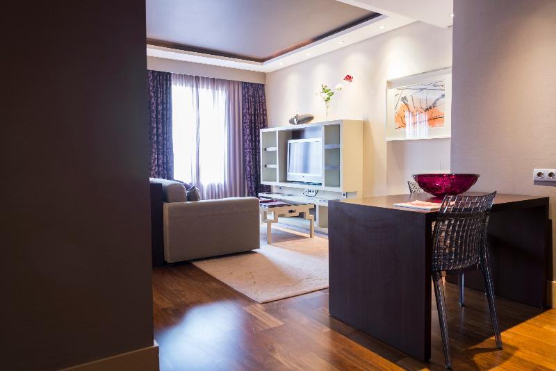 سوئیت پریمیوم, Nexus Valladolid Suites &