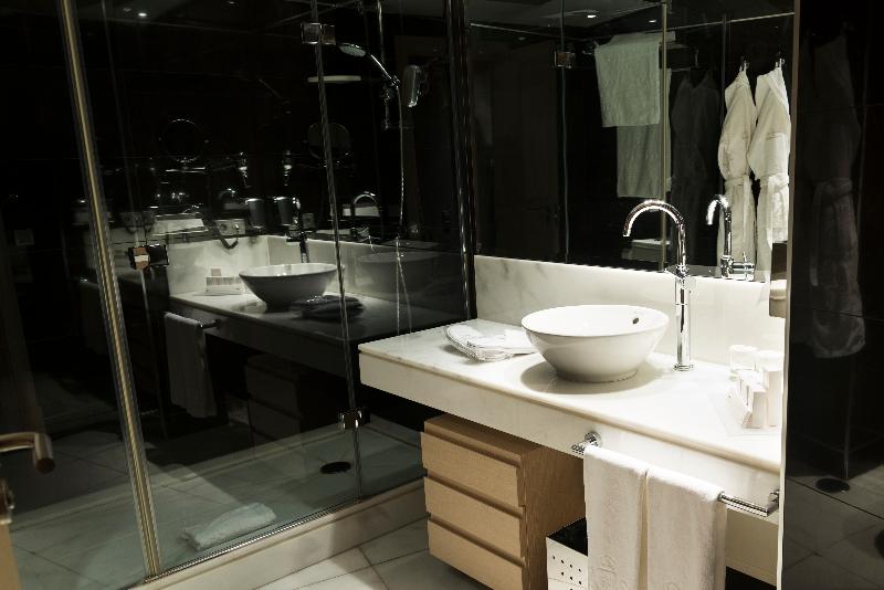 سوئیت پریمیوم, Nexus Valladolid Suites &