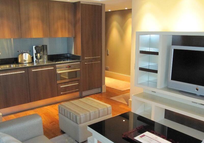 سوئیت پریمیوم, Nexus Valladolid Suites &