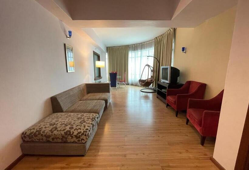 Suite Executiva, Oriental Crystal  Kajang