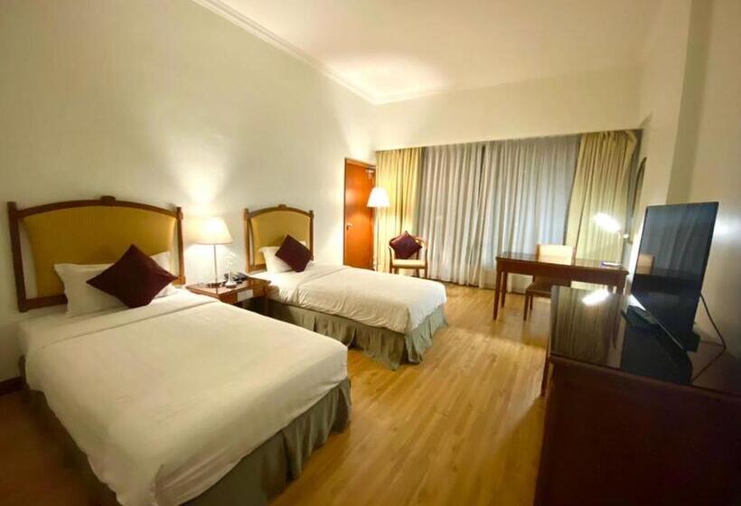 Quarto Deluxe, Oriental Crystal  Kajang