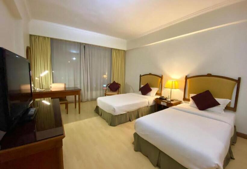 Quarto Deluxe, Oriental Crystal  Kajang