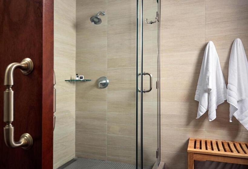 Suite Adapted for people with reduced mobility, Rizzo Center, A Destination By Hyatt