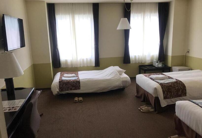 اتاق استاندارد سه نفره, Crown Hills Kamaishi