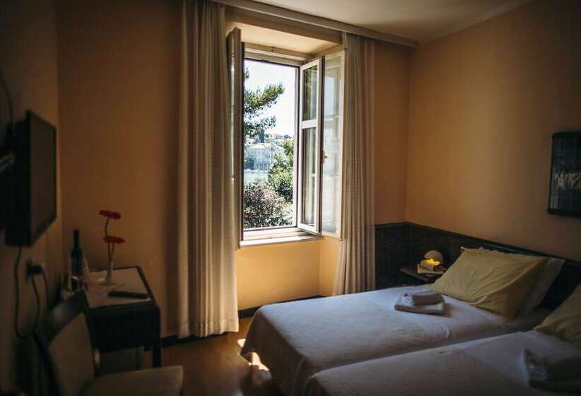 Standard Single Room, Villa Amfora