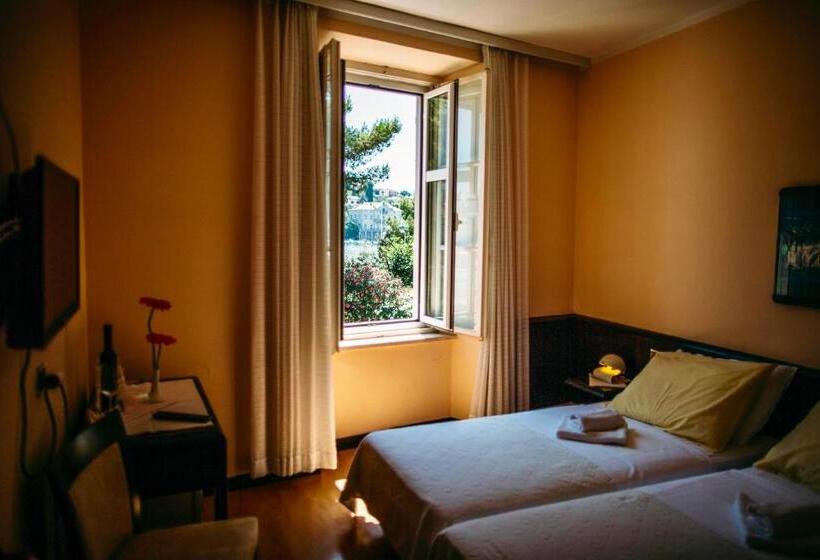 اتاق استاندارد یک نفره, Villa Amfora