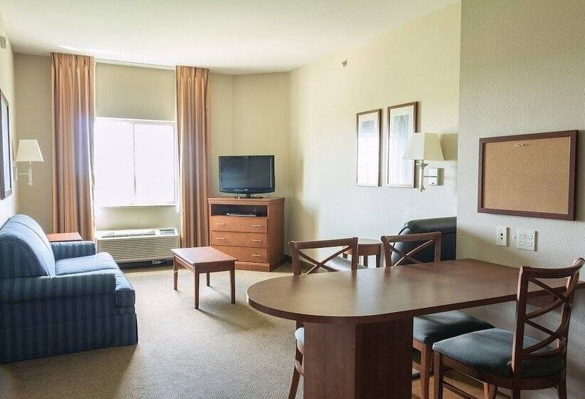 Suite, Woodland Suites