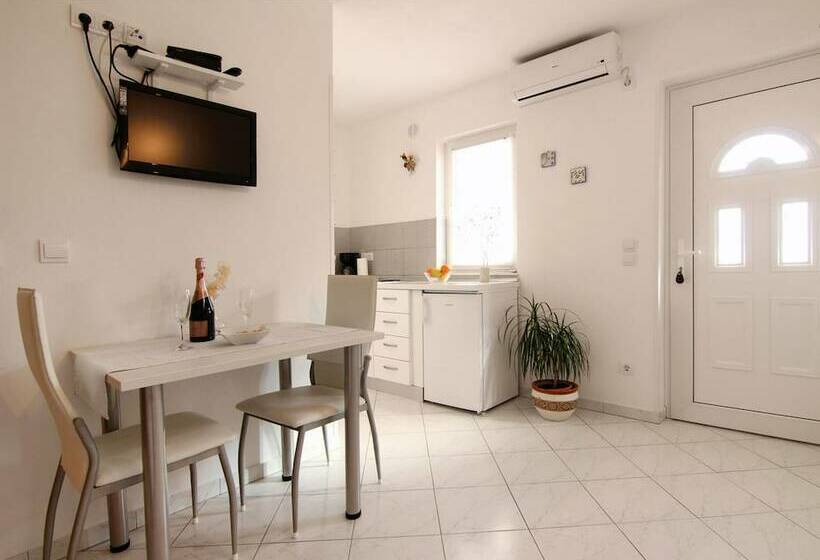 Apartament Comfort 1 Sypialnia, Apartments Pera