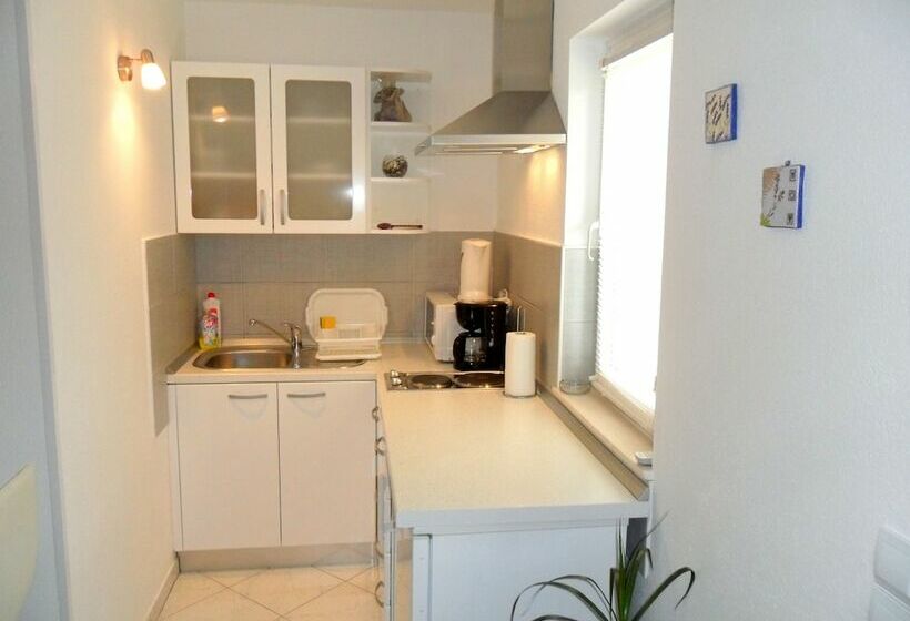 آپارتمان راحتی 1 خوابه, Apartments Pera