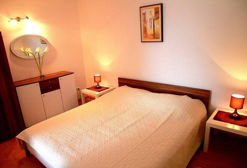 آپارتمان راحتی 1 خوابه, Apartments Pera