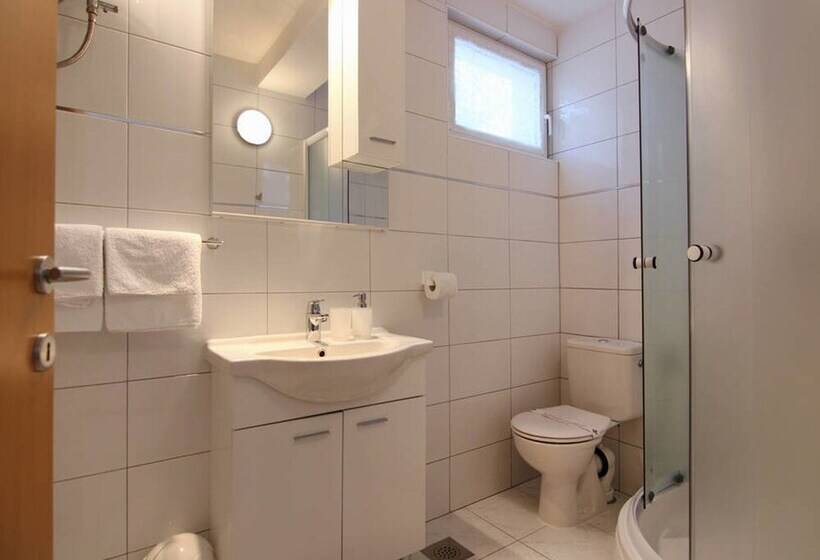 آپارتمان راحتی 1 خوابه, Apartments Pera