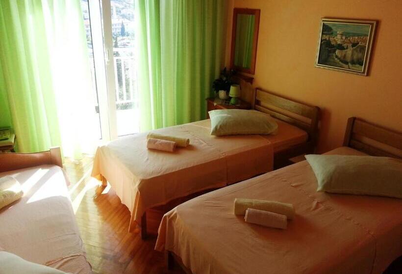 Triple Room Sea View, Hostel Villa Zorana