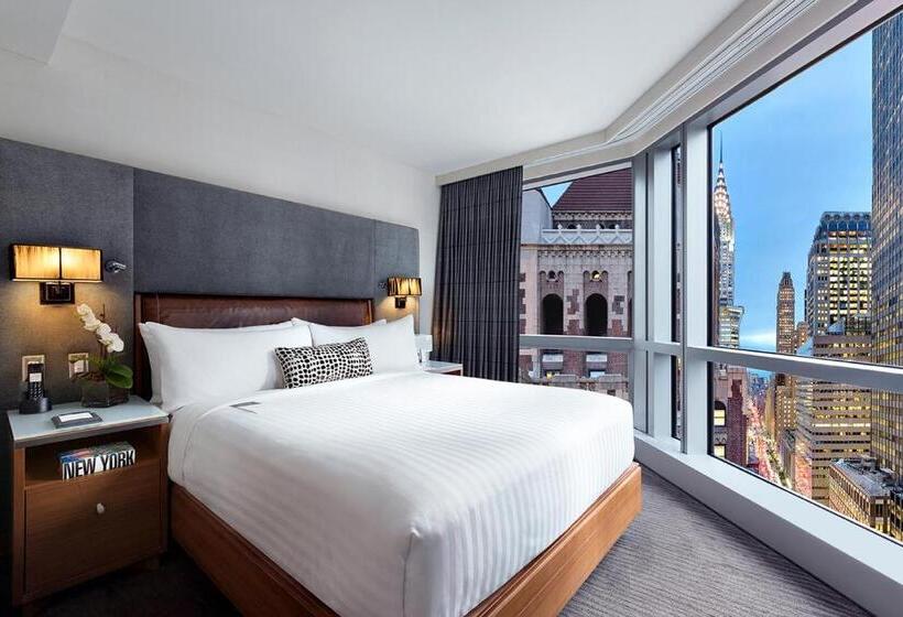 سوئیت مستر, 48lex New York