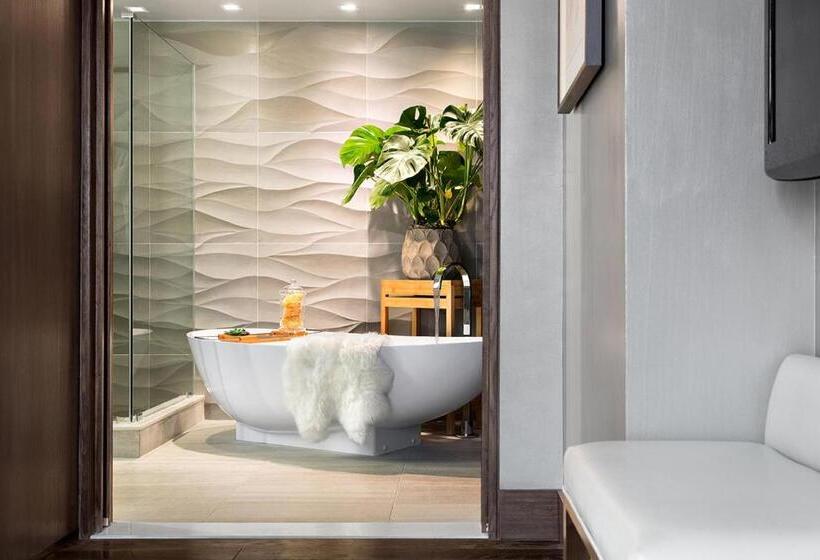 اتاق پنت هاوس, 48lex New York
