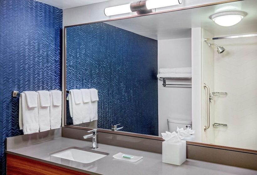 اتاق استاندارد با 2 تخت دوبل, Fairfield Inn & Suites By Marriott Brunswick Freeport