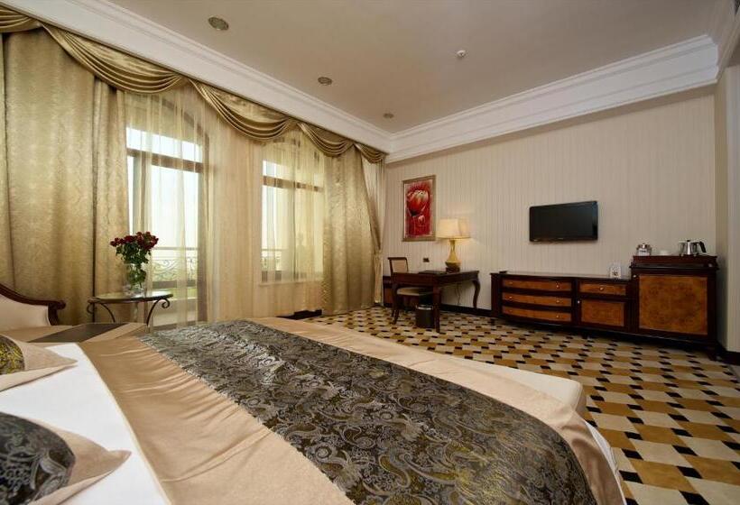 Superior Room, Royal Tulip Almaty