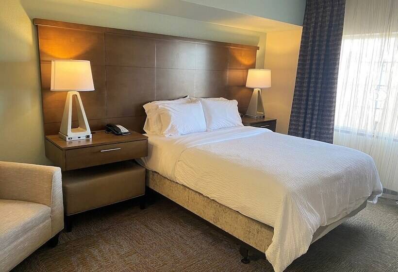 Suite Adapted for people with reduced mobility, Staybridge Suites Great Falls