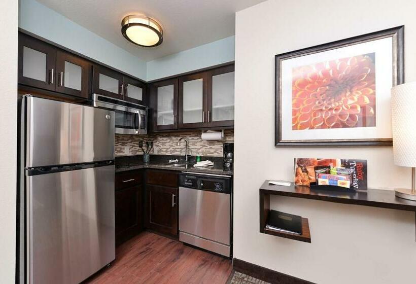 استودیوی استاندارد, Staybridge Suites Sioux Falls At Empire Mall, An Ihg