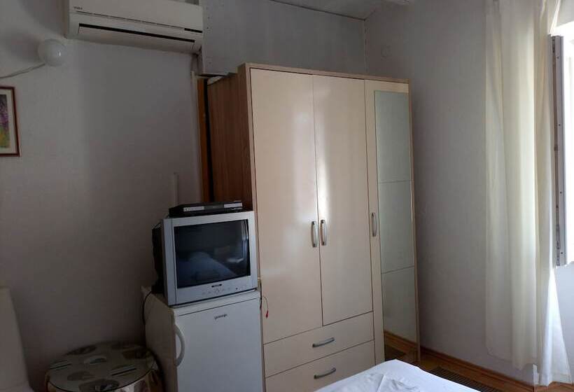 اتاق استاندارد, Accommodation Old Town Vitaic