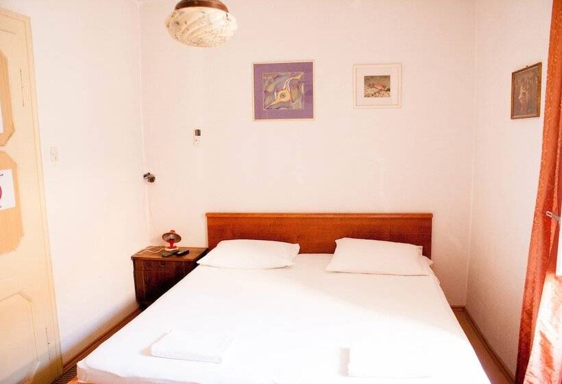 اتاق استاندارد, Accommodation Old Town Vitaic