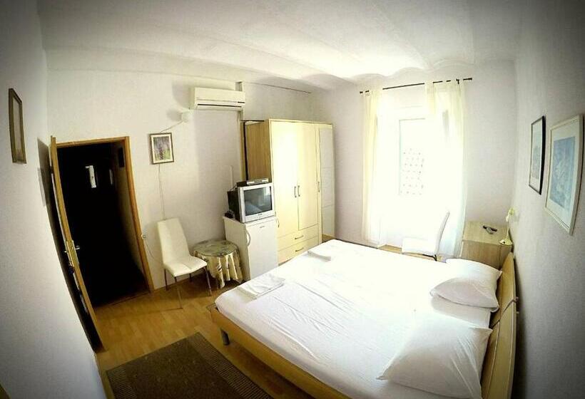 اتاق استاندارد, Accommodation Old Town Vitaic