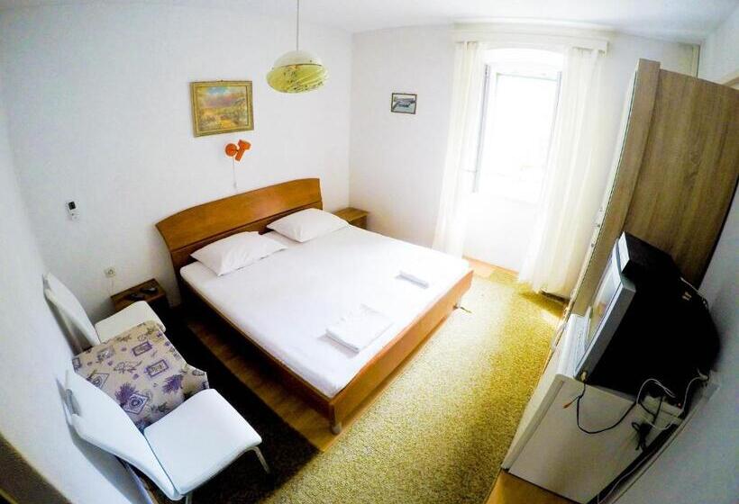 اتاق استاندارد, Accommodation Old Town Vitaic
