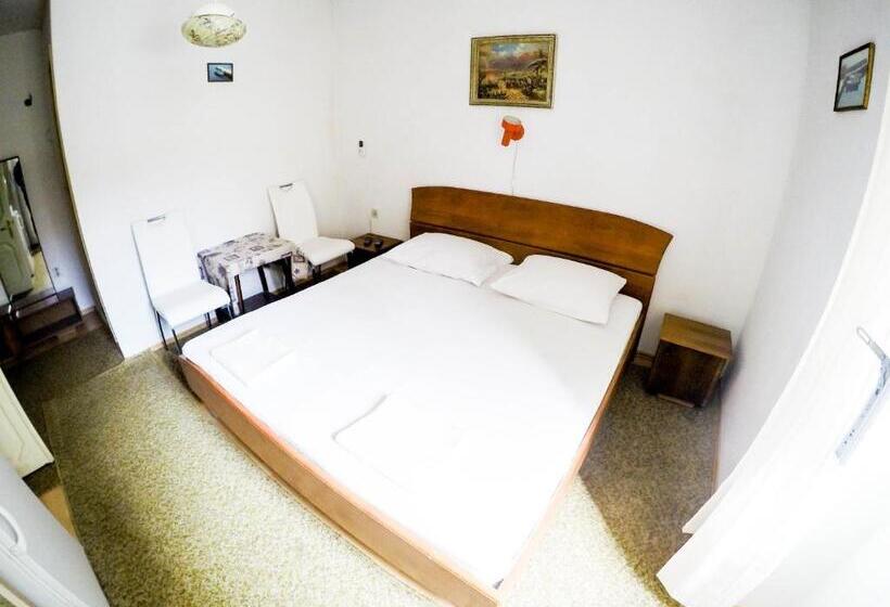 اتاق استاندارد, Accommodation Old Town Vitaic
