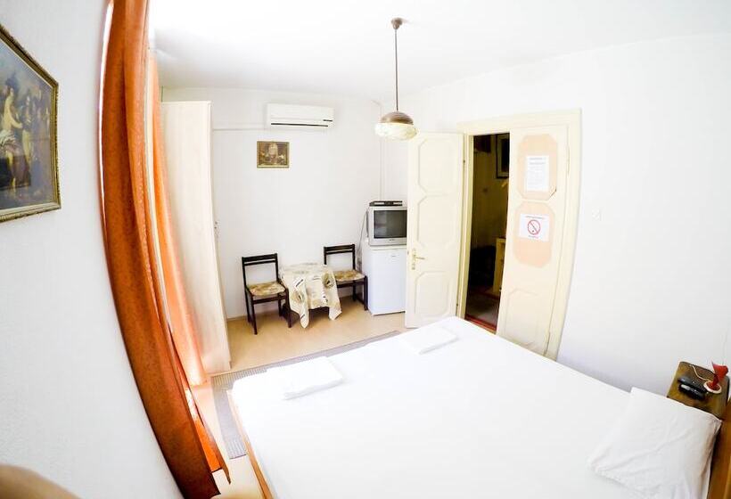 اتاق استاندارد, Accommodation Old Town Vitaic