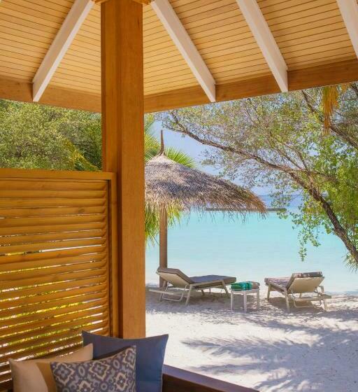 بانگلوی لوکس, Kurumba Maldives