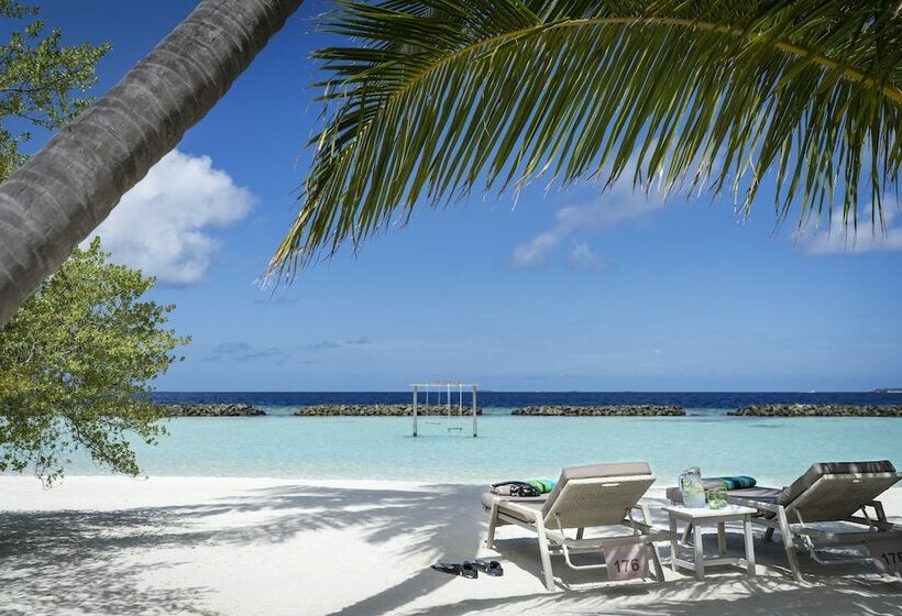 بانگلوی لوکس, Kurumba Maldives